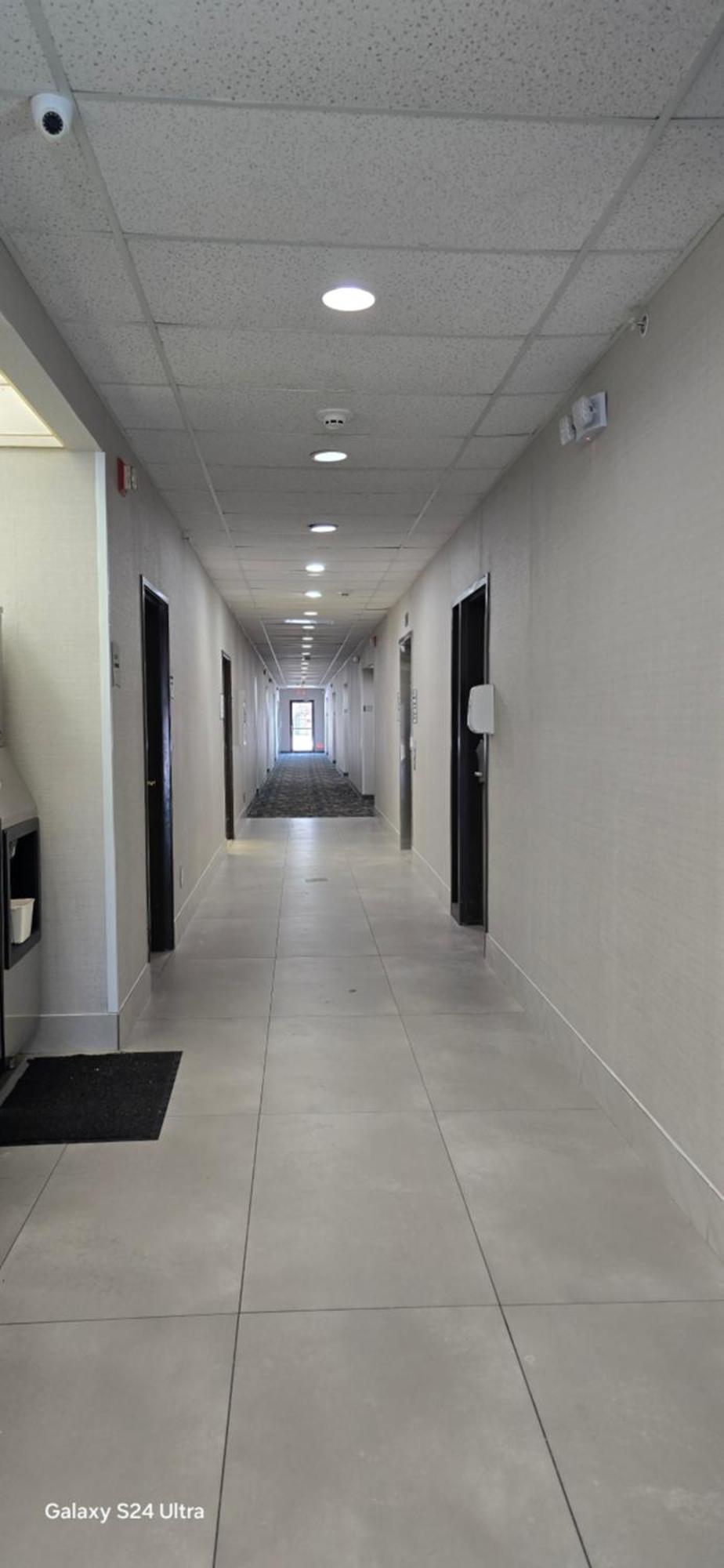 Quality Inn & Suites Manhattan Extérieur photo